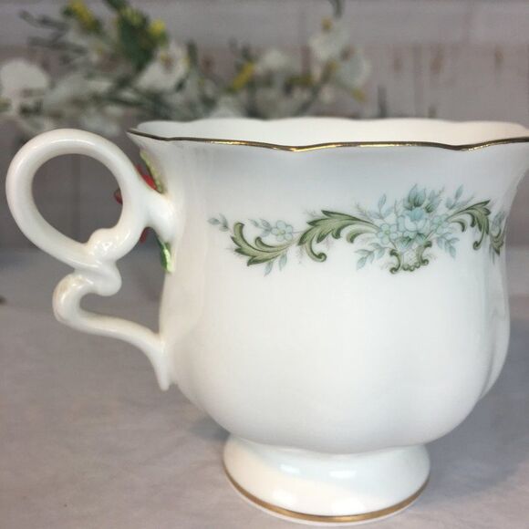 Vintage 70s Enesco December Dainty Green Floral Bone China Teacup Set - Picture 6 of 10